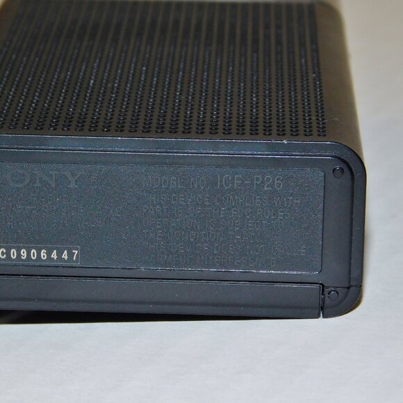 Sony FM/AM Portable Pocket Radio ICF-P26 Built-in-Speaker Tested & Working - Picture 6 of 9